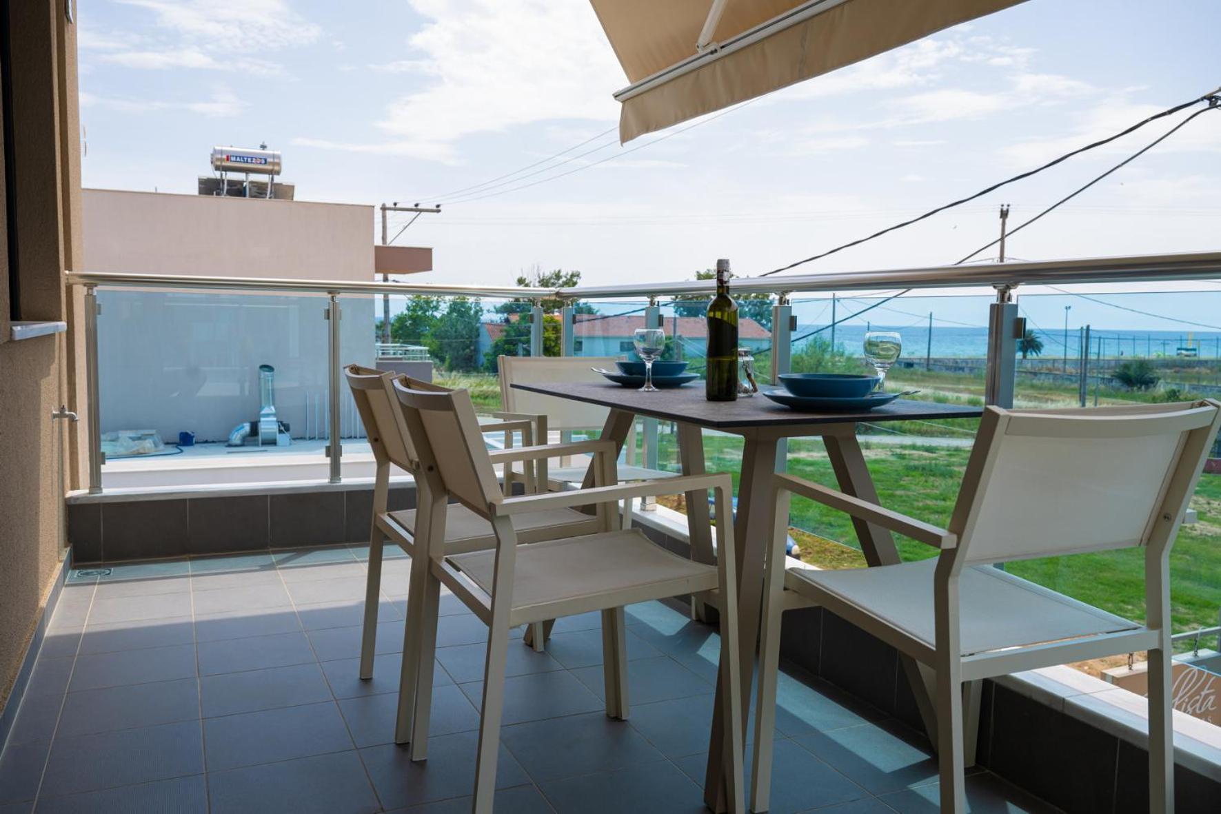 פלוגיטה Callista Suites מראה חיצוני תמונה